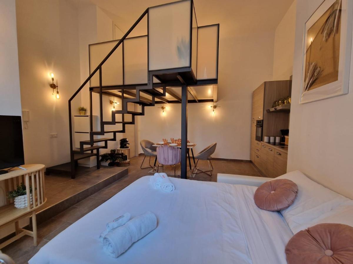 شقة Regina Milano In Porta Romana 2 - Sky Tv, Wifi E Breakfast Box المظهر الخارجي الصورة
