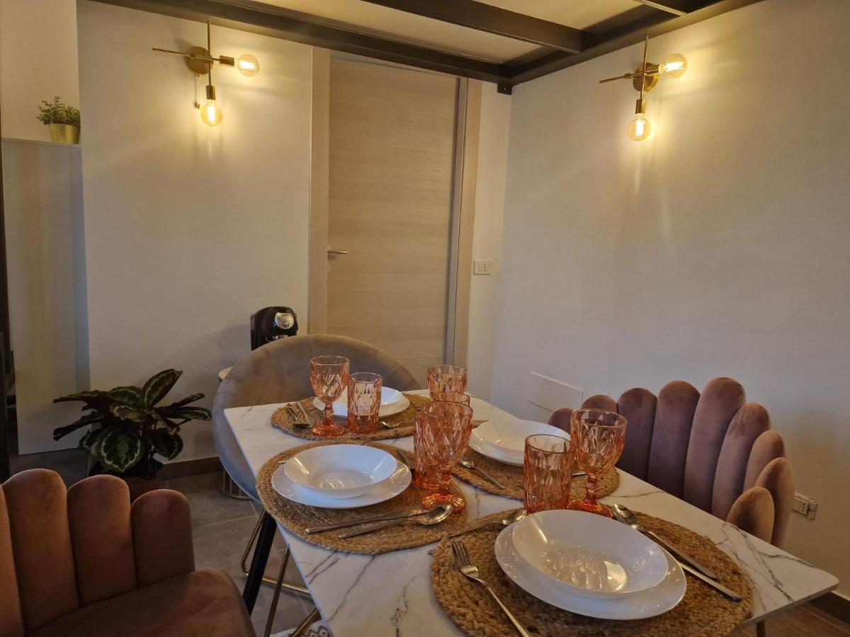 شقة Regina Milano In Porta Romana 2 - Sky Tv, Wifi E Breakfast Box المظهر الخارجي الصورة